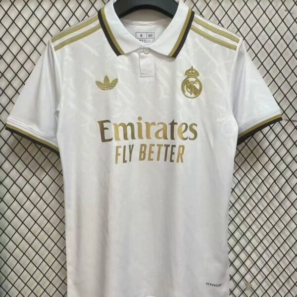 Real Madrid 2025-2026 second away