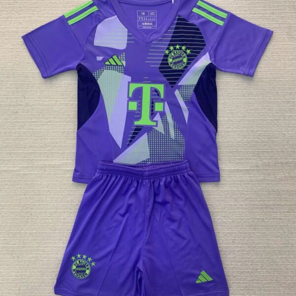 Kid Size Bayern München purple Goalkeeper