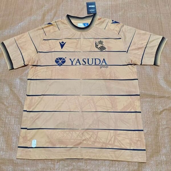 Real Sociedad 2024-2025 away game golden