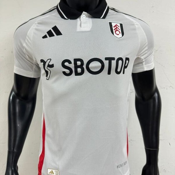 Fulham FC 2024-2025 home game player