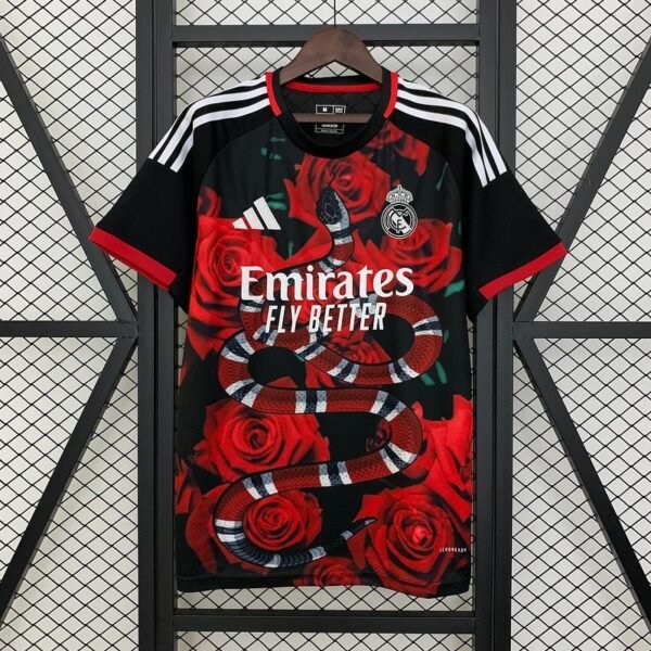 Real Madrid 2025-2026 red rose