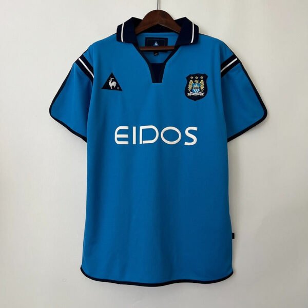 Retro Manchester City 2001-2002 home game