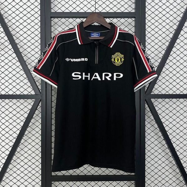 Retro Manchester United 1998-1999 third away