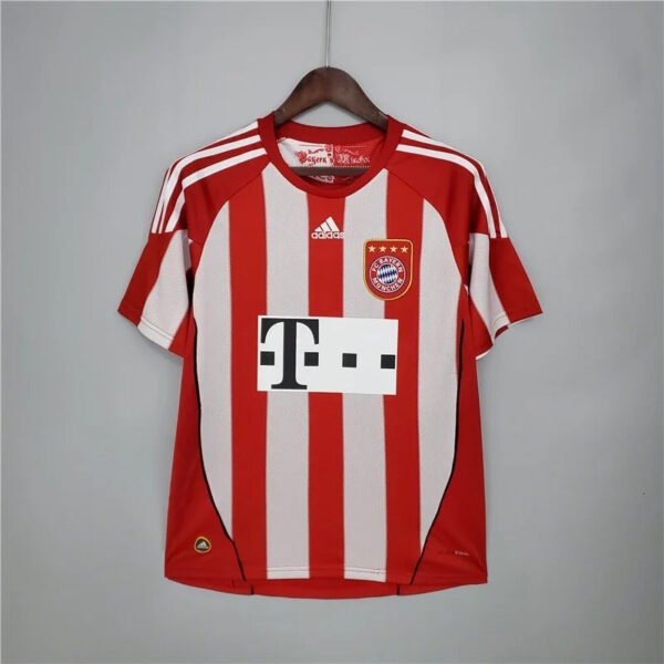 Retro Bayern München 2010-2011 home game